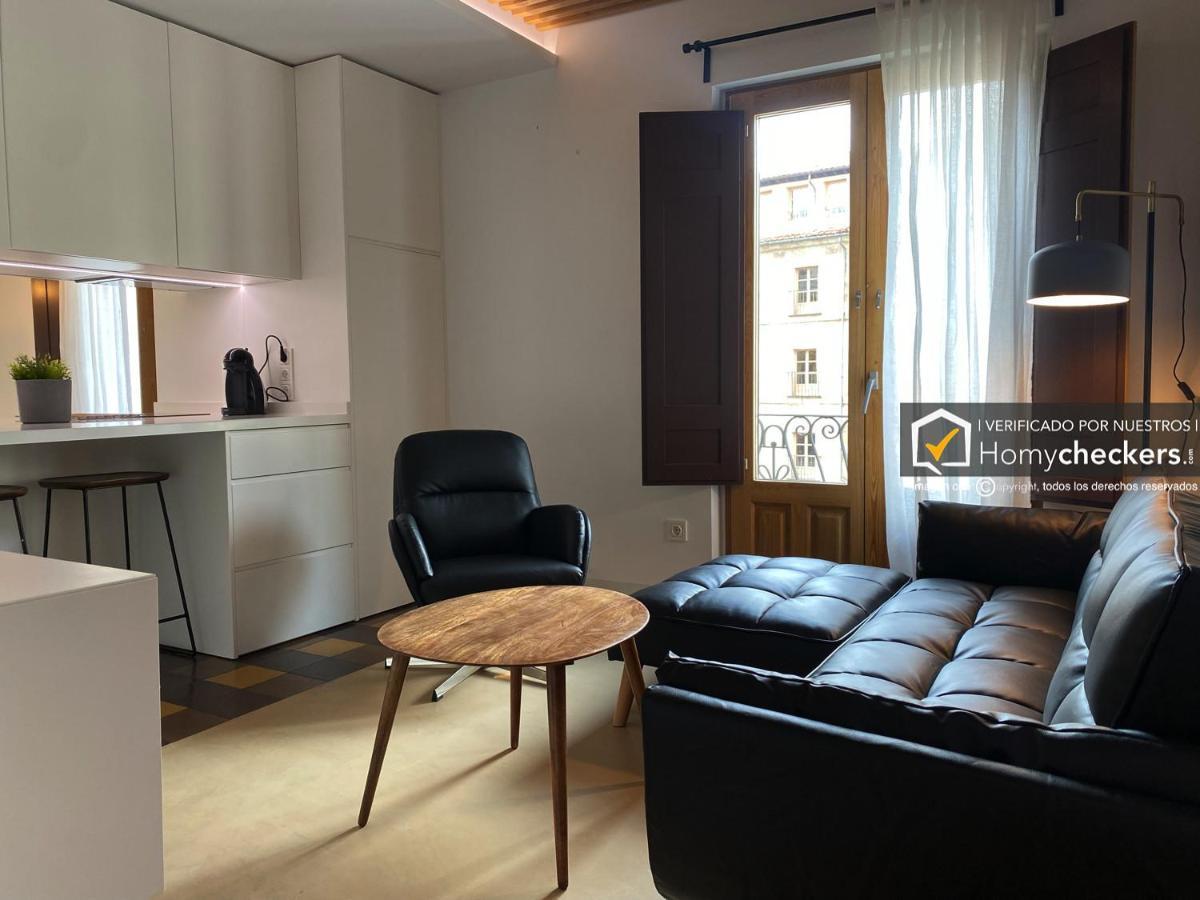 Homyat Poeta Iglesias 2 Apartment